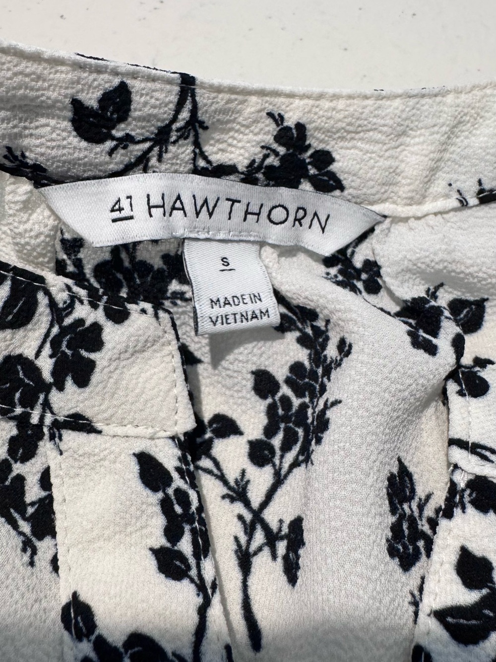White Blouse with Black Floral Print - Picture 6 of 6
